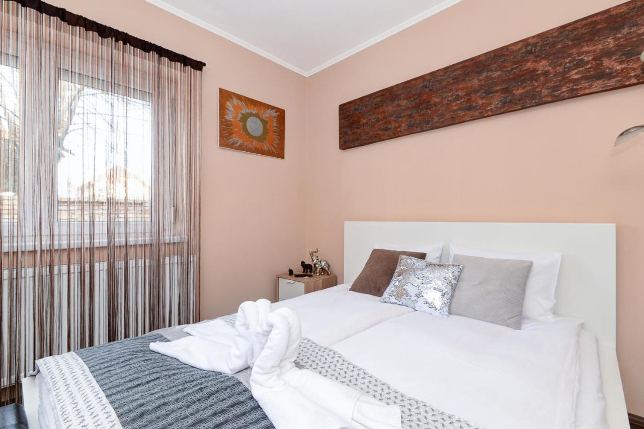 Anita Appartement Boedapest Buitenkant foto