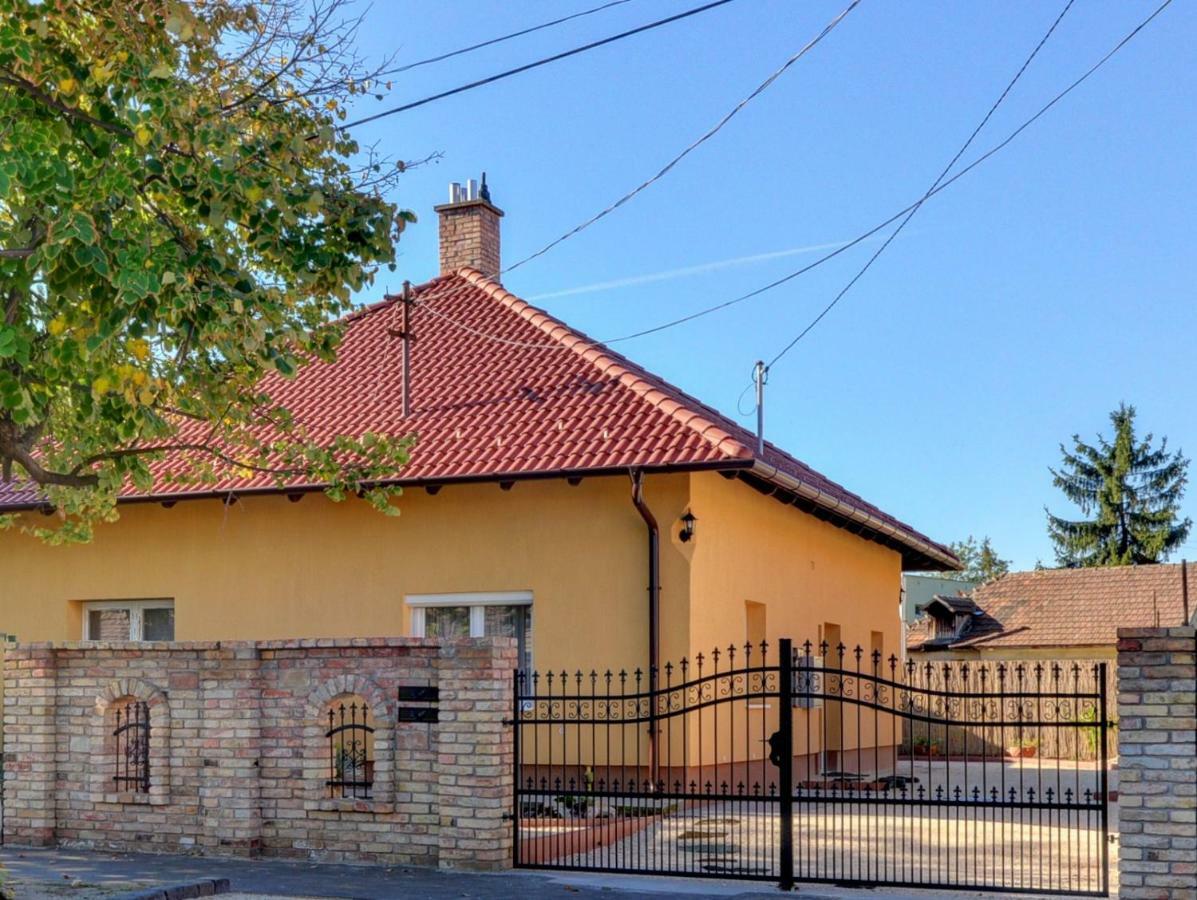 Anita Appartement Boedapest Buitenkant foto